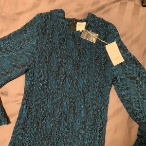 Misa dress. Size M. Never worn. Tags and extra button.